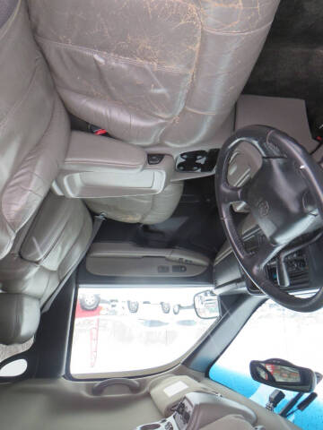 2002 Chevrolet Suburban 1500 LT