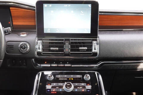 2019 Lincoln Navigator Select