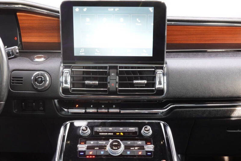 2019 Lincoln Navigator Select