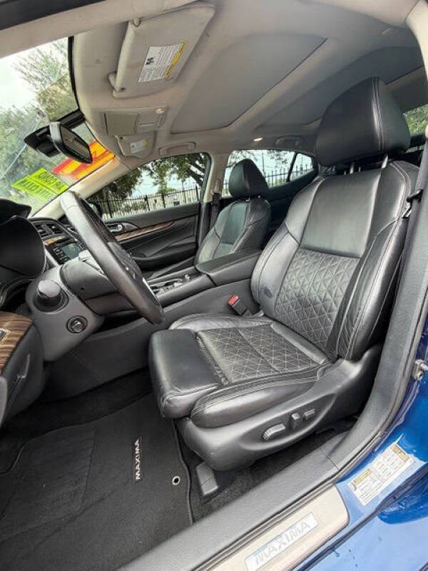 2017 Nissan Maxima Platinum