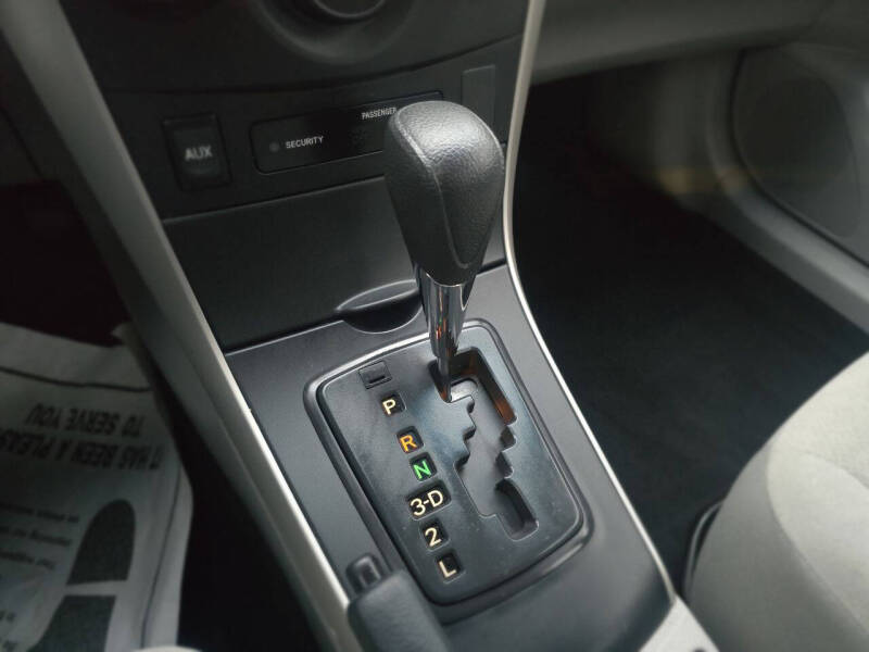 2013 Toyota Corolla LE