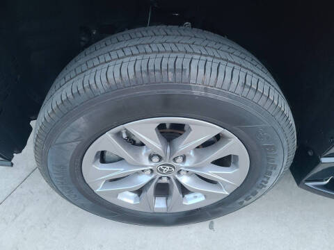 2022 Toyota Sienna XLE 8-Passenger