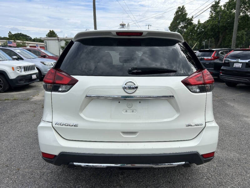 2017 Nissan Rogue SL