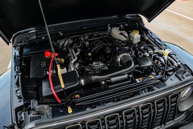 2024 Jeep Gladiator Sport