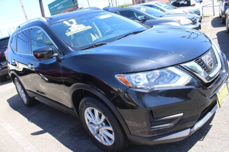 2017 Nissan Rogue SV