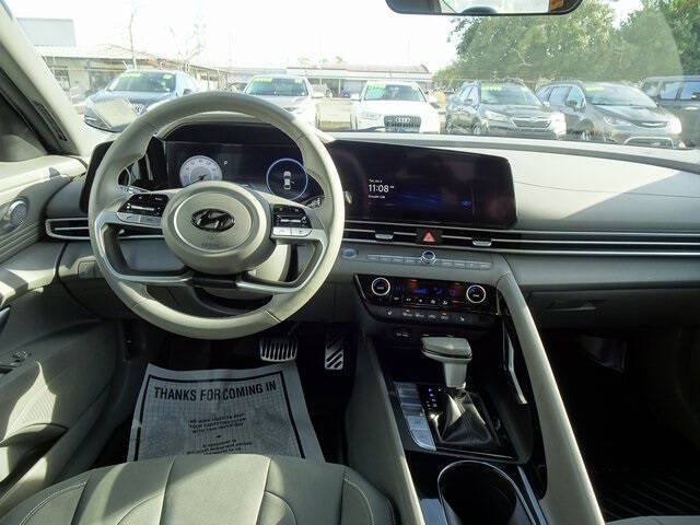 2023 Hyundai Elantra