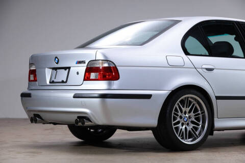 2002 BMW M5