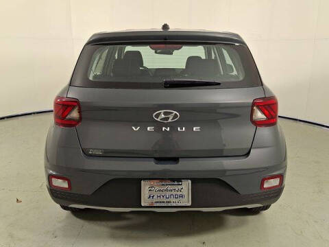 2026 Hyundai Venue SE