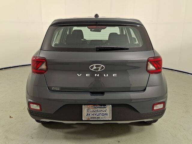 2026 Hyundai Venue SE