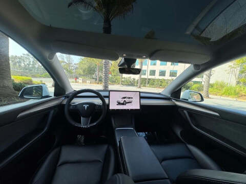 2024 Tesla Model Y Long Range