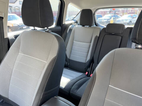 2014 Ford C-MAX Hybrid SE