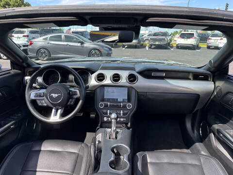 2022 Ford Mustang EcoBoost Premium