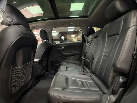 2022 Audi Q7 quattro Premium Plus 55 TFSI