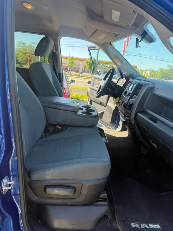 2017 RAM 1500 Express