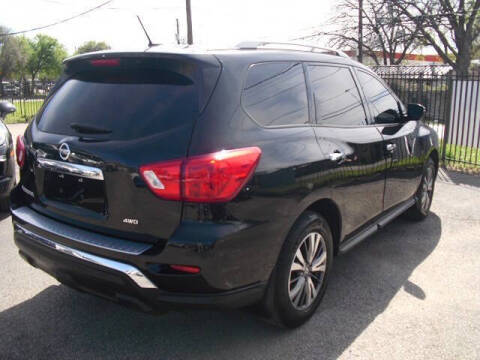 2017 Nissan Pathfinder S