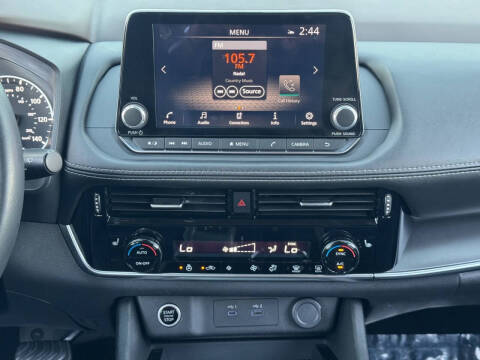 2022 Nissan Rogue SV