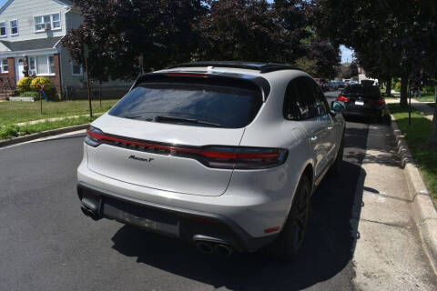 2023 Porsche Macan T