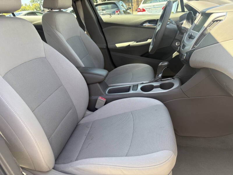 2018 Chevrolet Cruze LS Auto