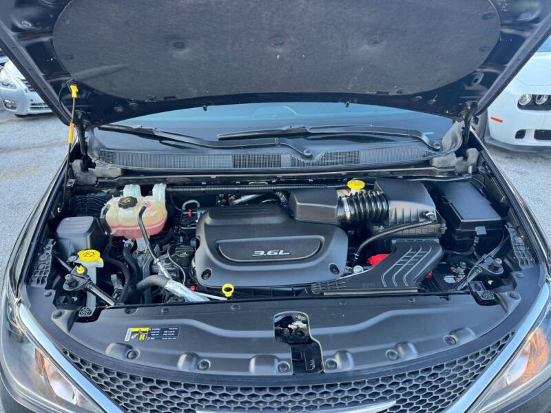 2017 Chrysler Pacifica Touring Plus