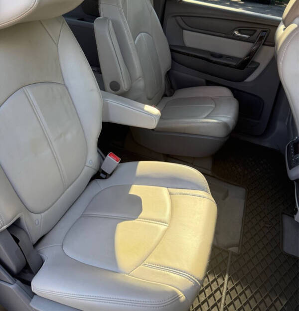 2016 GMC Acadia SLT-1