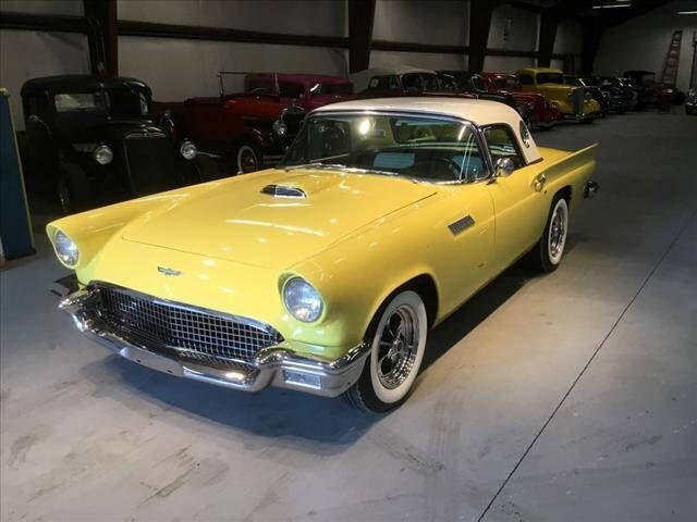 1957 Ford Thunderbird