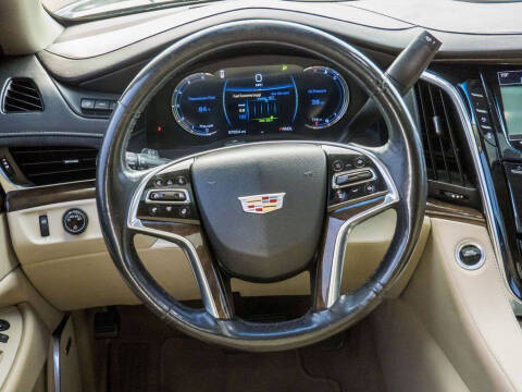 2018 Cadillac Escalade Luxury