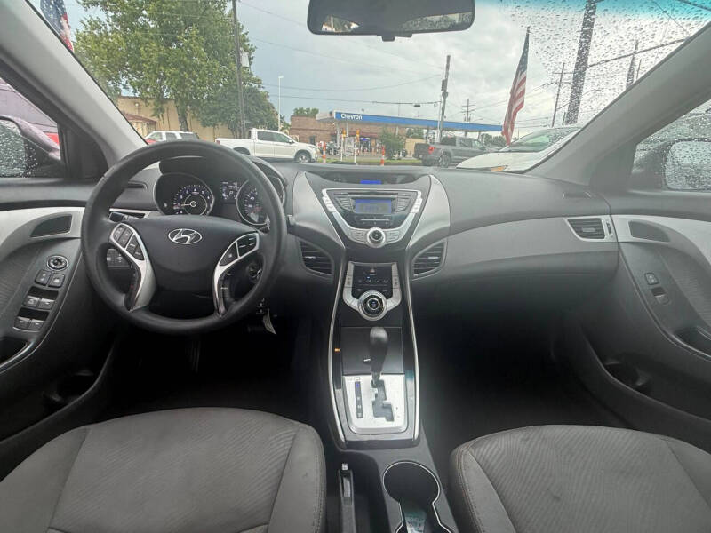 2012 Hyundai Elantra