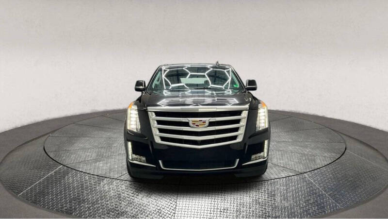 2019 Cadillac Escalade ESV Luxury