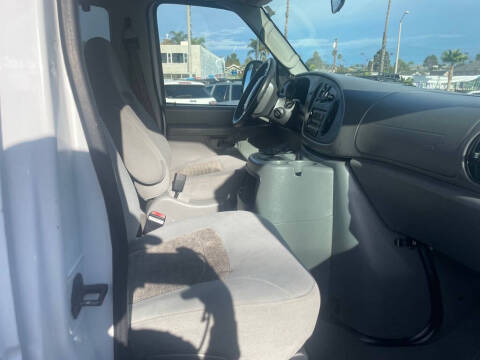 2005 Ford E-Series