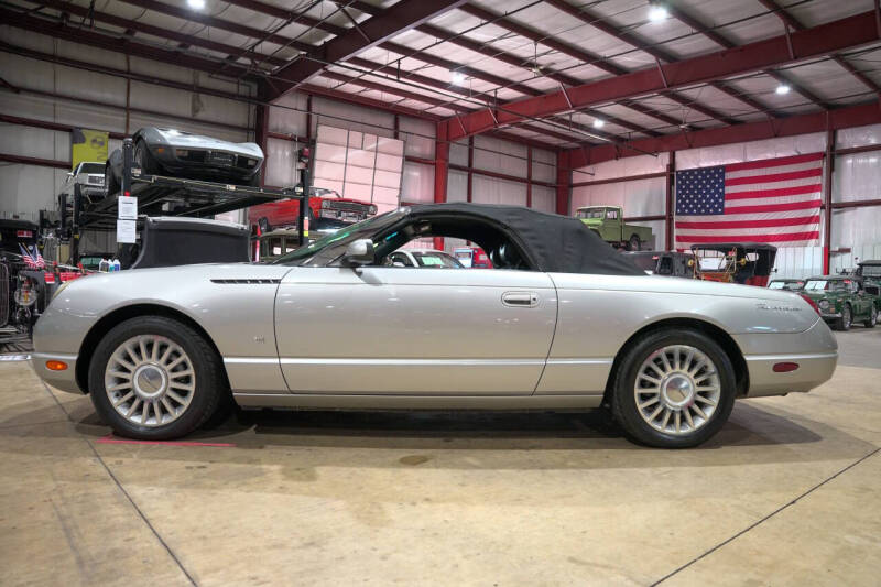 2004 Ford Thunderbird Deluxe