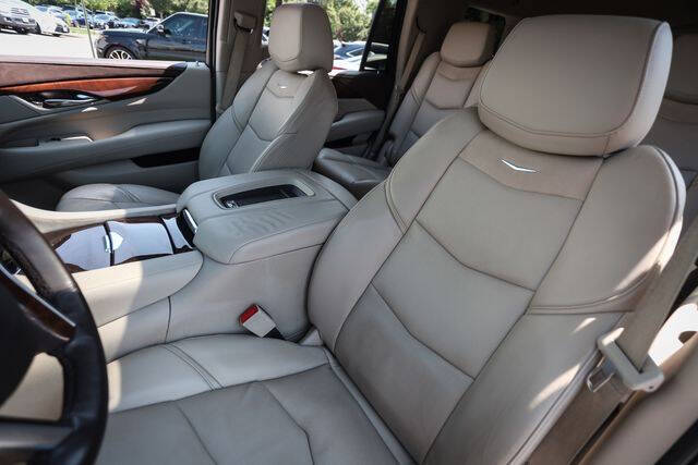 2017 Cadillac Escalade Luxury