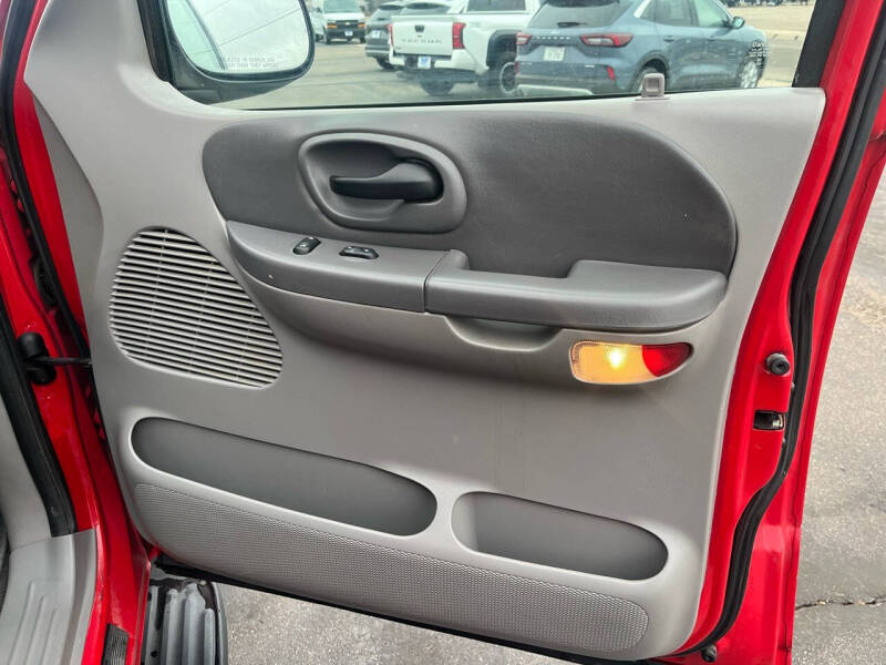 2003 Ford F-150 Lariat