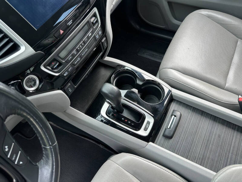 2017 Honda Ridgeline RTL-E