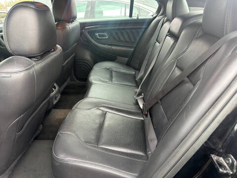 2018 Ford Taurus Limited