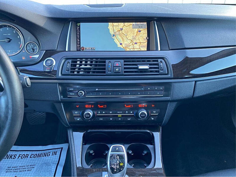 2016 BMW 5 Series 528i