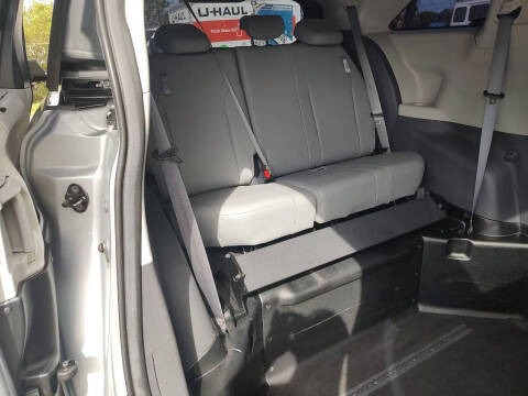 2022 Toyota Sienna XLE 7-Passenger