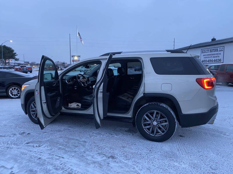 2017 GMC Acadia SLT-1