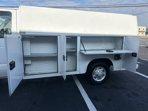 2016 Ford E-Series E-350 SD