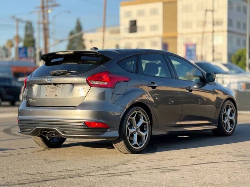 2017 Ford Focus ST