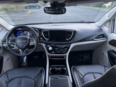 2022 Chrysler Pacifica Limited