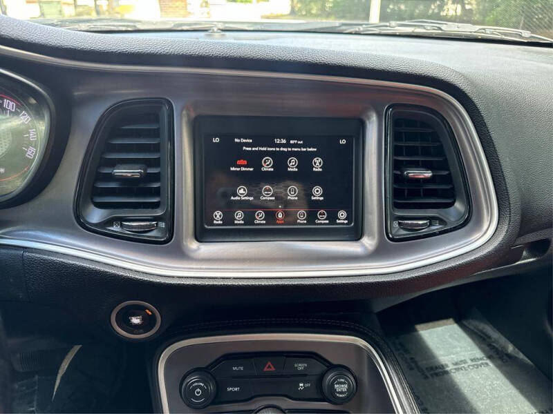 2020 Dodge Challenger SXT