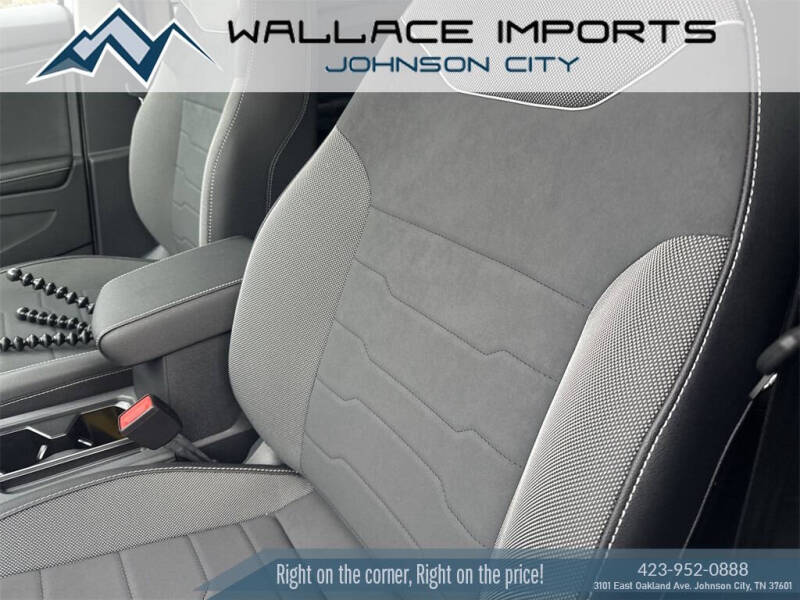 2026 Volkswagen Taos SE Black 4Motion