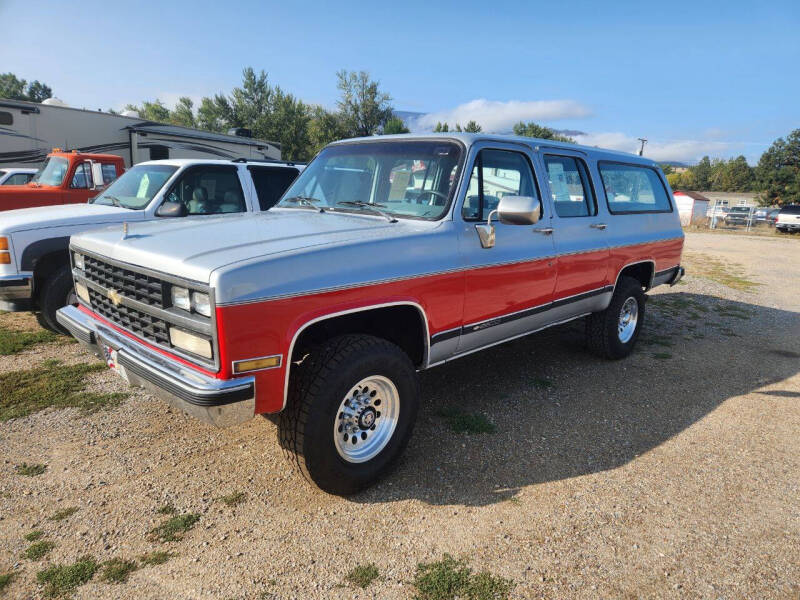 1990 Chevrolet Suburban's photo