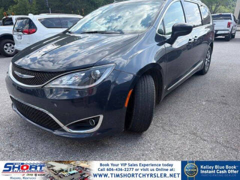 2020 Chrysler Pacifica Touring L Plus Photo