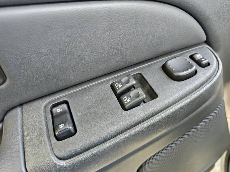 2005 Chevrolet Silverado 1500 LS