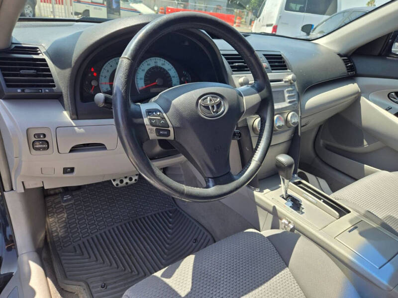 2010 Toyota Camry SE V6