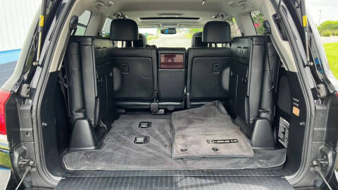 2013 Lexus LX 570