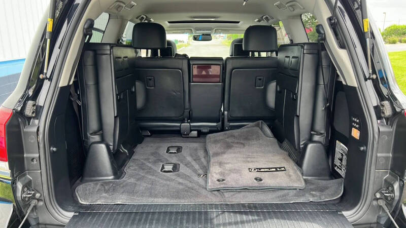 2013 Lexus LX 570