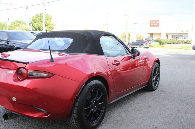 2016 Mazda MX-5 Miata Club