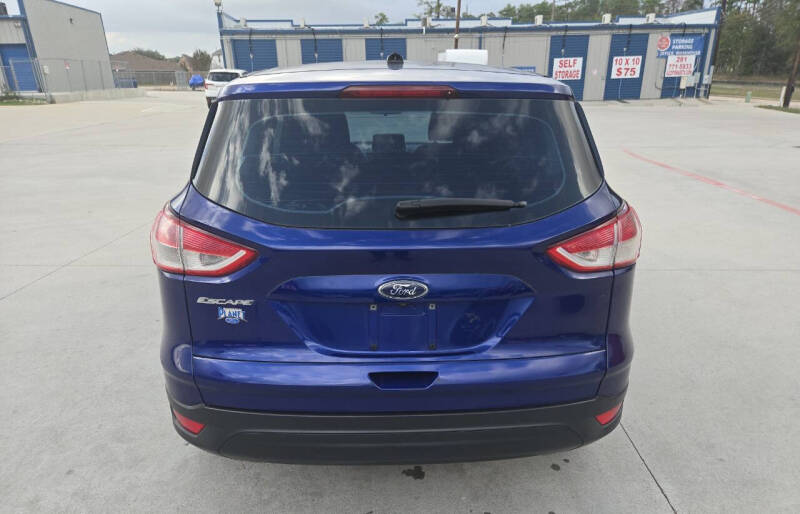 2016 Ford Escape S photo 14